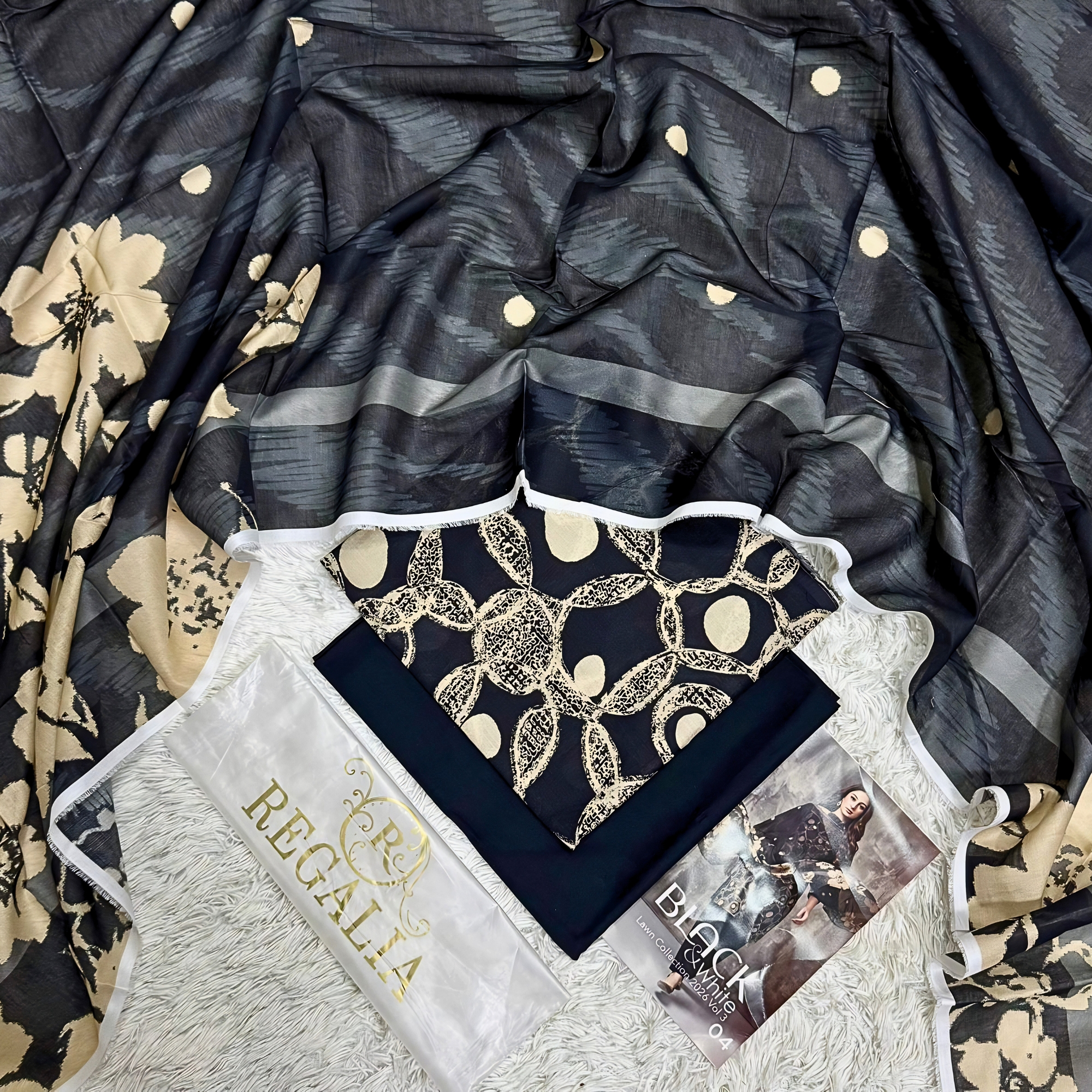 Regalia Black & White Series 2026 – Original Printed Lawn 3PC Suit