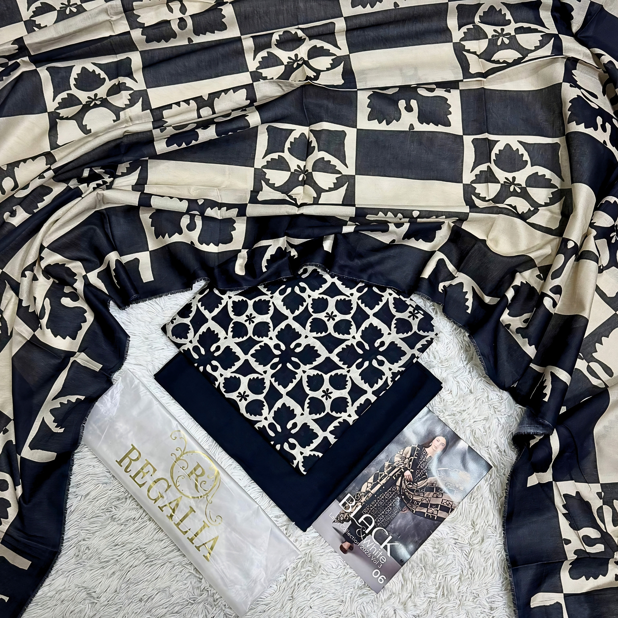 Regalia Black & White Series 2026 – Original Printed Lawn 3PC Suit